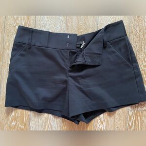 Alice + Olivia Black Tailored Shorts Size 10